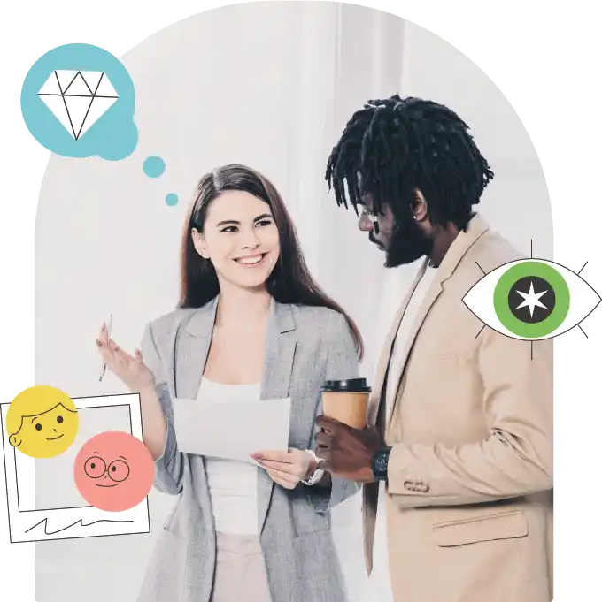 Dos personas hablando sobre las certificaciones de TTI Success Insights